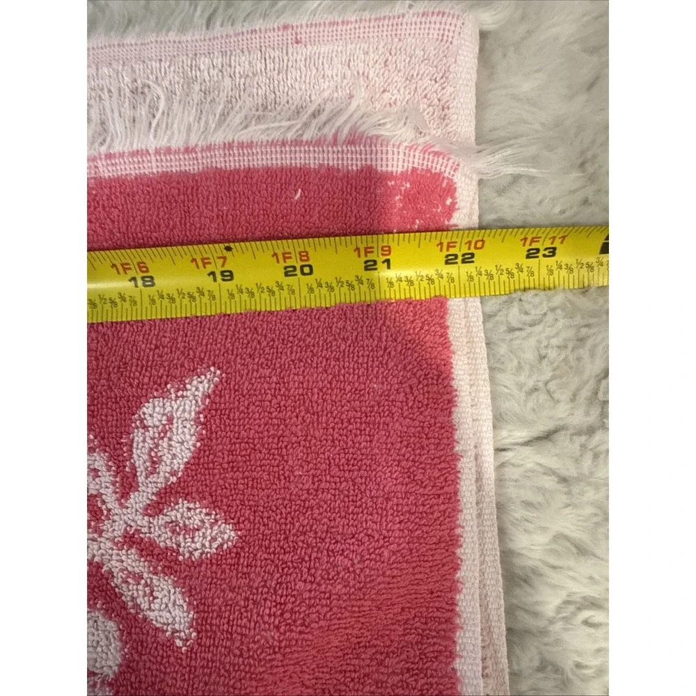 2 Vintage St Mary's Bright Red & Pink Retro Floral Cotton Bath Towels 22x36